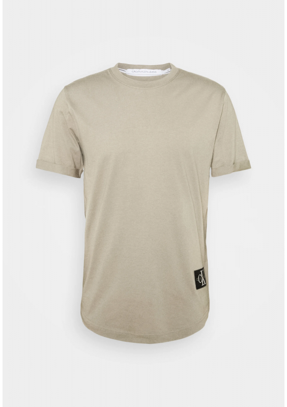 Calvin Klein Jeans BADGE TURN UP SLEEVE - T-shirt z nadrukiem