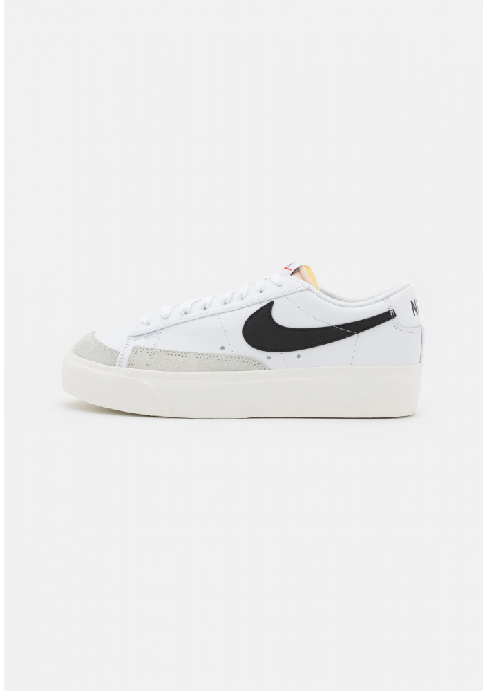 Nike Sportswear W BLAZER LOW PLATFORM - Sneakersy niskie