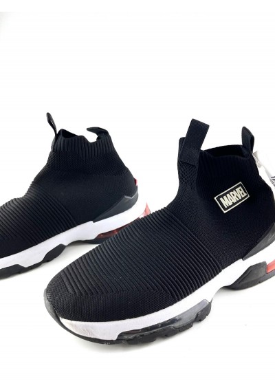 PULL&amp;BEAR MARVEL buty