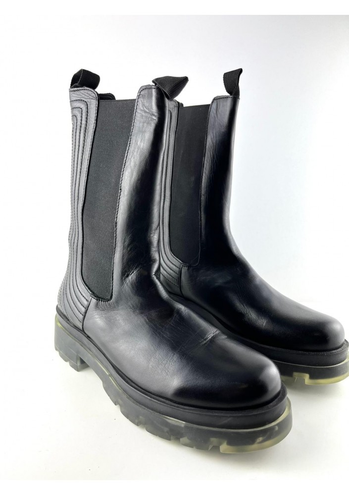 INUOVO buty