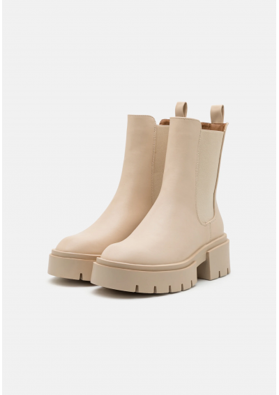 Even&amp;Odd Botki na platformie