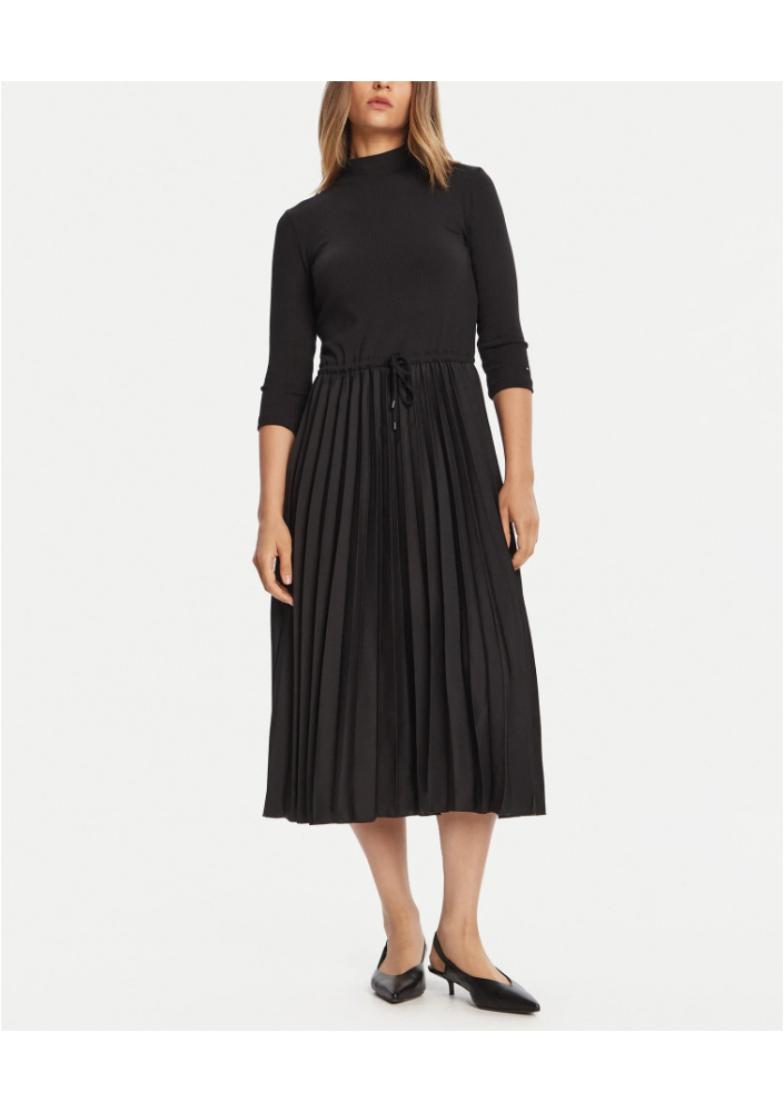 Tommy Hilfiger Sukienka codzienna WW0WW46138 Czarny Slim Fit