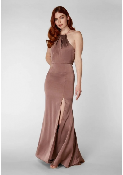 Elegancka Satynowa Suknia Maxi z Dekoltem Halter i Rozcięciem